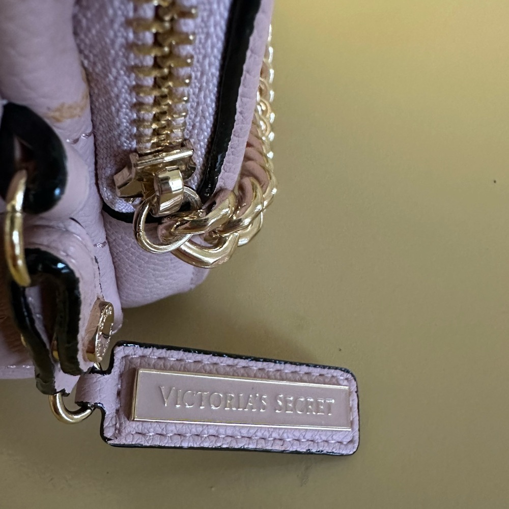 Victoria’s Secret Quilted Backpack with Gold Chain - Picture 6 of 9